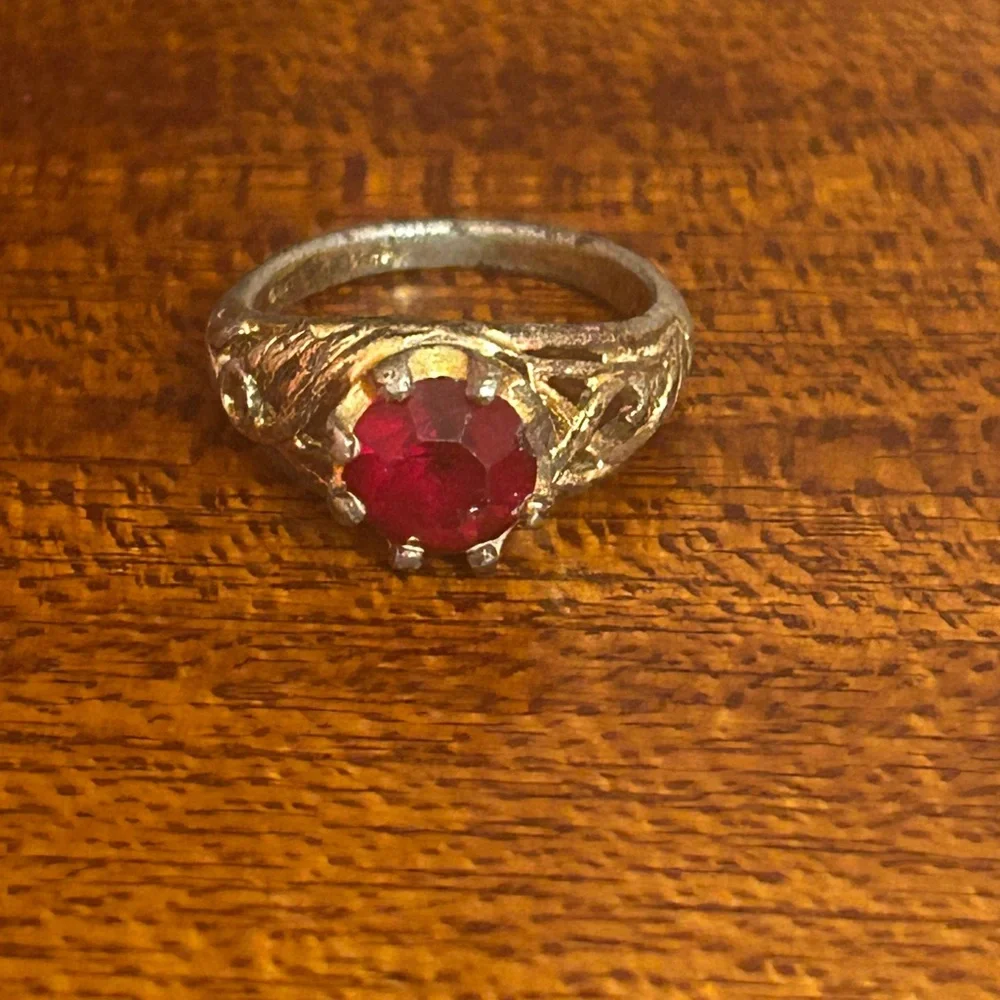 Vintage .925 Ruby Red Solitaire Filigree Ring Size 7.5